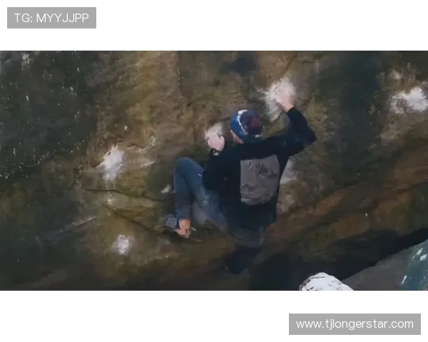 重庆攀岩队的中路突破之路:深度解析攀岩运动的挑战与成就 重庆攀岩队的中路突破之路:深度解析攀岩运动的挑战与成就