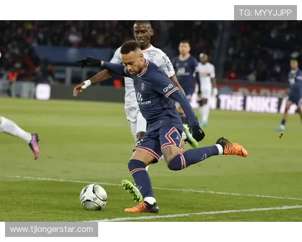 内马尔领衔巴黎圣日耳曼对阵图卢兹的精彩对决分析与赛前展望